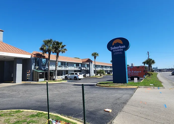 Suburban I-526 Motel North Charleston